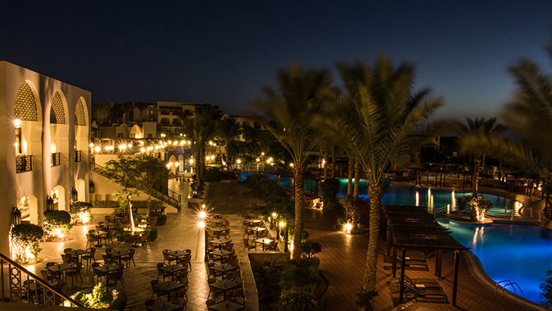 Jaz Belvedere Šarm aš-Šajch Exteriér fotografie The resort at night